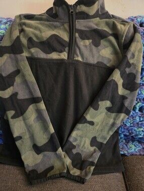Boy's Fleece Pullover